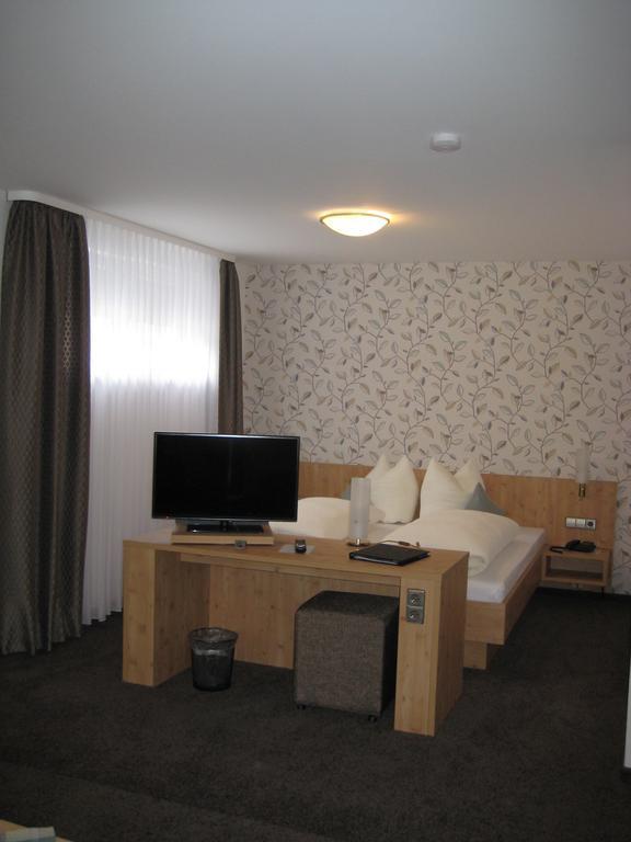Hotel Zur Linde Lauf Pokoj fotografie